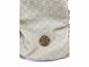 Gucci - Borsa a spalla GG Hysteria in pelle color riso  - Asta Vintagemania - Associazione Nazionale - Case d'Asta italiane