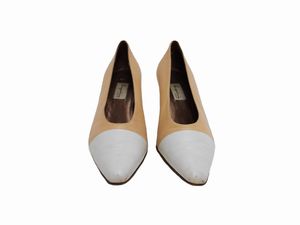 Decollet in pelle bicolore beige e bianco, Raspini  - Asta Vintagemania - Associazione Nazionale - Case d'Asta italiane