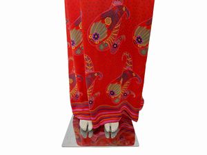 Abito sartoriale lungo in seta rossa fantasia paisley  - Asta Vintagemania - Associazione Nazionale - Case d'Asta italiane
