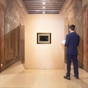 Alessio Issupoff : Cavaliere con cavallo impennato alla riunione ippica internazionale di Roma nel 1948.  - Asta Dipinti del XIX e XX secolo - Associazione Nazionale - Case d'Asta italiane