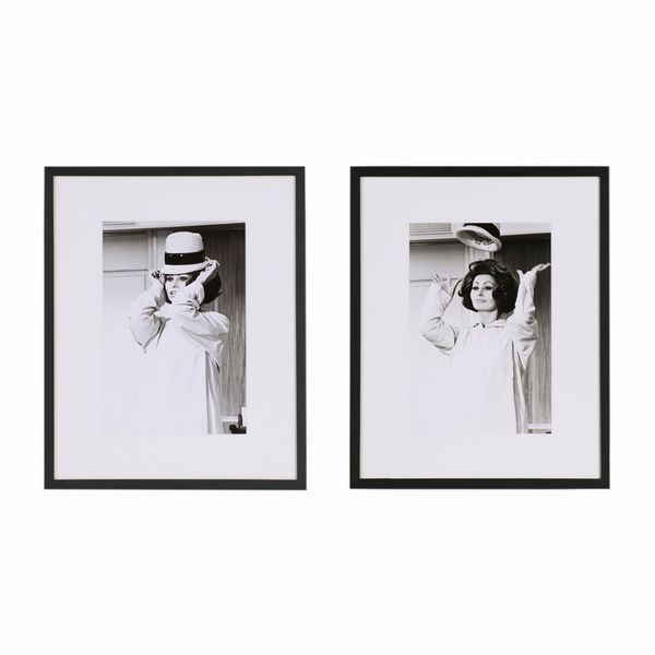 TAZIO SECCHIAROLI : Sophia Loren, La contessa di Hong Kong  - Asta Photographs from important european collections - Associazione Nazionale - Case d'Asta italiane