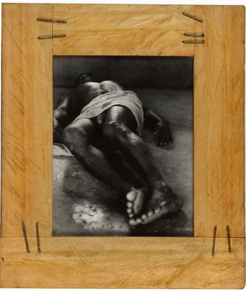 Gian Paolo Barbieri : Il sonno del pescatore  - Asta Photographs from important european collections - Associazione Nazionale - Case d'Asta italiane