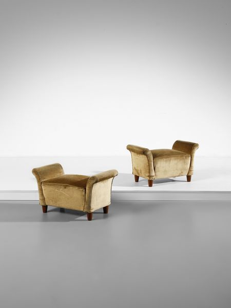 ULRICH GUGLIELMO (1904 - 1977) : nello stile di. Coppia di sgabelli  - Asta Asta 516 | DESIGN E ARTI DECORATIVE DEL NOVECENTO Online - Associazione Nazionale - Case d'Asta italiane