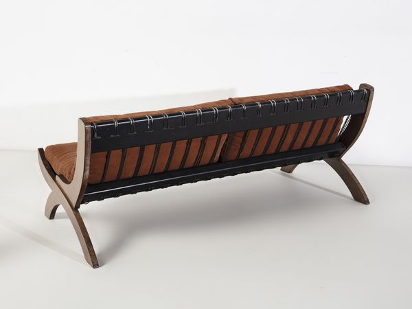 COMOLLI MARCO : Coppia di divani a due posti e poltrona mod. CP1 per ICF, Italia  - Asta Asta 516 | DESIGN E ARTI DECORATIVE DEL NOVECENTO Online - Associazione Nazionale - Case d'Asta italiane