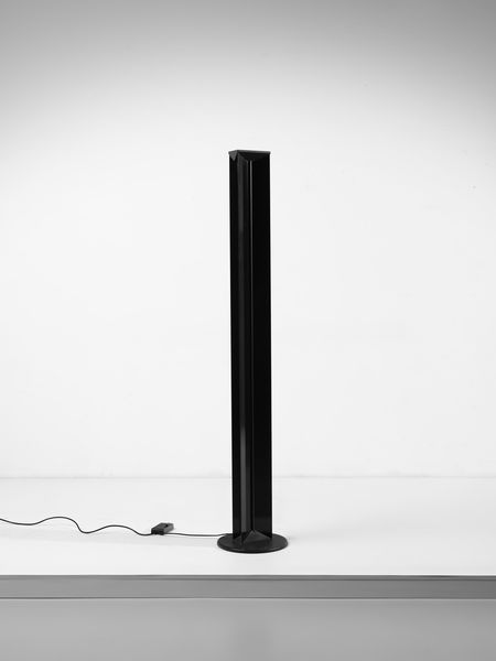 FRATTINI GIANFRANCO (1926 - 2004) : Lampada da terra alogena mod. Aloe per Luci, Italia  - Asta Asta 516 | DESIGN E ARTI DECORATIVE DEL NOVECENTO Online - Associazione Nazionale - Case d'Asta italiane