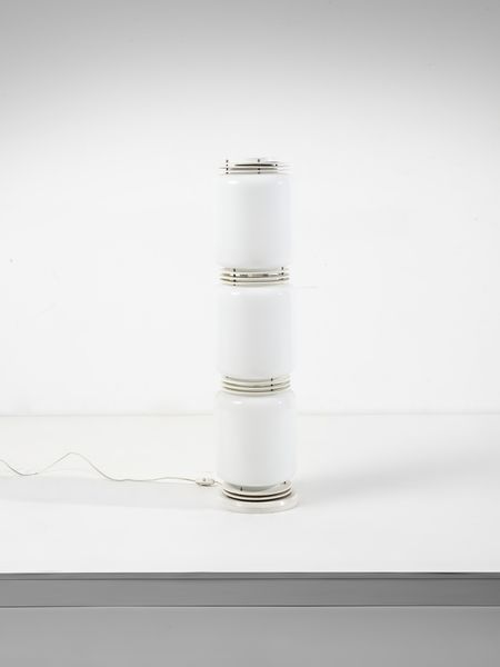 TRONCONI ENRICO : attribuito. Lampada da terra  - Asta Asta 516 | DESIGN E ARTI DECORATIVE DEL NOVECENTO Online - Associazione Nazionale - Case d'Asta italiane