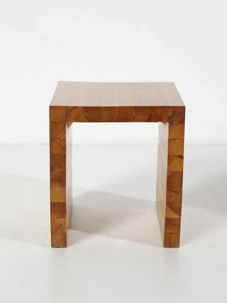 MANIFATTURA ITALIANA : Coppia di sedie e sei sgabelli  - Asta Asta 516 | DESIGN E ARTI DECORATIVE DEL NOVECENTO Online - Associazione Nazionale - Case d'Asta italiane