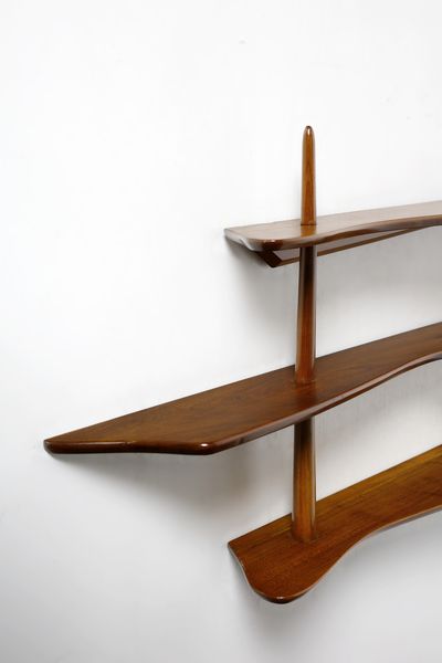 MANIFATTURA BRASILIANA : Libreria pensile  - Asta Asta 516 | DESIGN E ARTI DECORATIVE DEL NOVECENTO Online - Associazione Nazionale - Case d'Asta italiane