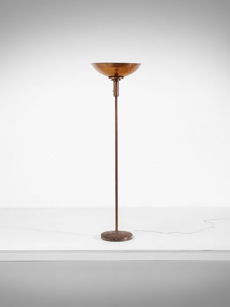 MANIFATTURA ITALIANA : Lampada da terra luminator  - Asta Asta 516 | DESIGN E ARTI DECORATIVE DEL NOVECENTO Online - Associazione Nazionale - Case d'Asta italiane