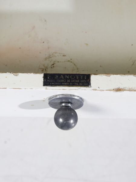 LATIS GUSTAVO (1920-2016) & VITO (1912-1996) : Tavolo da cucina attrezzato con prolunga, asse da lavoro, taglieri, mattarello e trisa  - Asta Asta 516 | DESIGN E ARTI DECORATIVE DEL NOVECENTO Online - Associazione Nazionale - Case d'Asta italiane