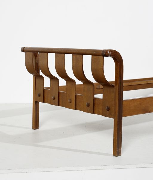 POLVARA GIULIO : Letto singolo per Zebra Mobili, Italia  - Asta Asta 516 | DESIGN E ARTI DECORATIVE DEL NOVECENTO Online - Associazione Nazionale - Case d'Asta italiane