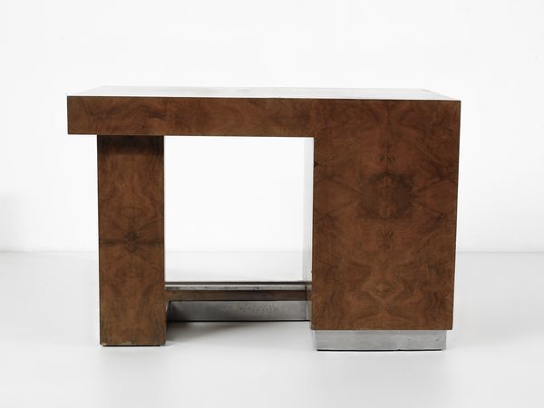 MANIFATTURA ITALIANA : Scrivania razionalista a quattro cassetti  - Asta Asta 516 | DESIGN E ARTI DECORATIVE DEL NOVECENTO Online - Associazione Nazionale - Case d'Asta italiane