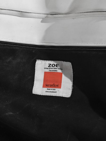 ALBERTO LIEVORE (1948), JEANNETTE ALTHER (1965) & MANEL MOLINA (1963) : Coppia di poltrone mod. Zoe XL per Verzelloni, Italia  - Asta Asta 516 | DESIGN E ARTI DECORATIVE DEL NOVECENTO Online - Associazione Nazionale - Case d'Asta italiane