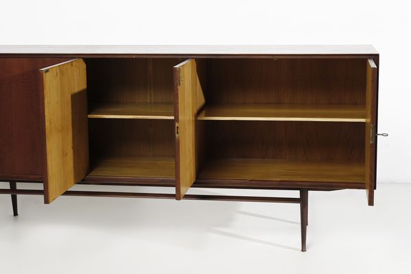 DASSI MOBILI MODERNI : Credenza con stipo ad anta scorrevole celante cassettini e tre ante a cerniera, Lissone  - Asta Asta 516 | DESIGN E ARTI DECORATIVE DEL NOVECENTO Online - Associazione Nazionale - Case d'Asta italiane