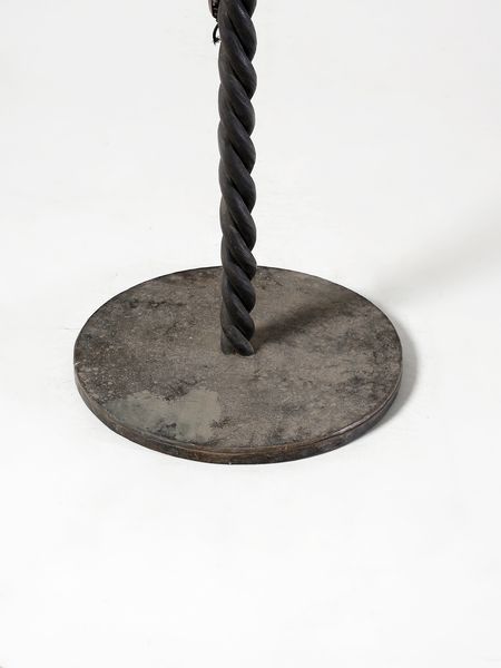 RIZZARDA CARLO (1883 - 1931) : attribuito. Grande trespolo  - Asta Asta 516 | DESIGN E ARTI DECORATIVE DEL NOVECENTO Online - Associazione Nazionale - Case d'Asta italiane