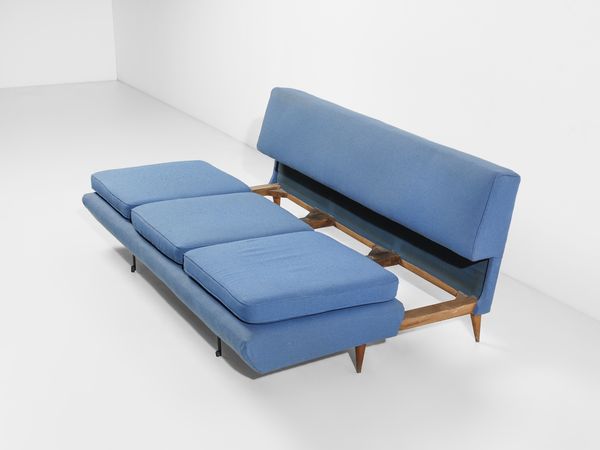 PARISI ICO (1916 - 1996) : Divano-letto a tre posti esecuzione Ariberto Colombo, Cant  - Asta Asta 516 | DESIGN E ARTI DECORATIVE DEL NOVECENTO Online - Associazione Nazionale - Case d'Asta italiane