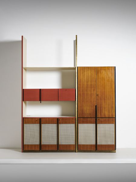 GRASSI LILIANA (1923 - 1985) : Mobile ad incasso su disegno a due campate con ripiano a giorno, stipi, guardaroba, esecuzione Serafino Arrighi, Cant  - Asta Asta 516 | DESIGN E ARTI DECORATIVE DEL NOVECENTO Online - Associazione Nazionale - Case d'Asta italiane