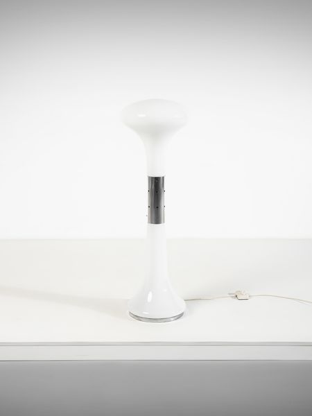 NASON CARLO (n. 1935) : Lampada da terra birillo per AV Mazzega, Murano  - Asta Asta 516 | DESIGN E ARTI DECORATIVE DEL NOVECENTO Online - Associazione Nazionale - Case d'Asta italiane