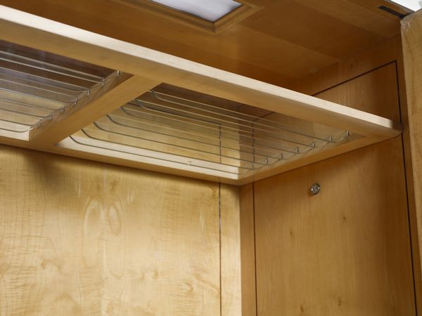 DASSI MOBILI MODERNI : attribuito. Armadio a sei ante, Lissone  - Asta Asta 516 | DESIGN E ARTI DECORATIVE DEL NOVECENTO Online - Associazione Nazionale - Case d'Asta italiane