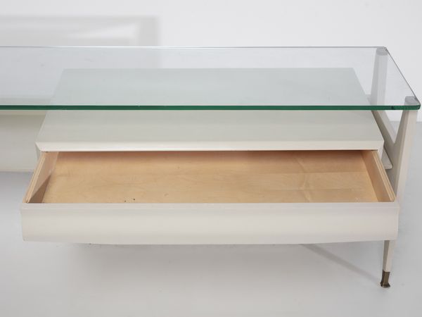 DASSI MOBILI MODERNI : attribuito. Com a tre cassetti, Lissone  - Asta Asta 516 | DESIGN E ARTI DECORATIVE DEL NOVECENTO Online - Associazione Nazionale - Case d'Asta italiane