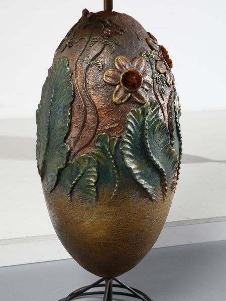 MANIFATTURA ITALIANA : Coppia di grandi lampade da terra decorate con fiori, frutti e foglie  - Asta Asta 516 | DESIGN E ARTI DECORATIVE DEL NOVECENTO Online - Associazione Nazionale - Case d'Asta italiane