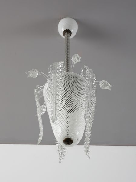 MANIFATTURA MURANESE : Lampada a sospensione decorata con foglie e fiori  - Asta Asta 516 | DESIGN E ARTI DECORATIVE DEL NOVECENTO Online - Associazione Nazionale - Case d'Asta italiane