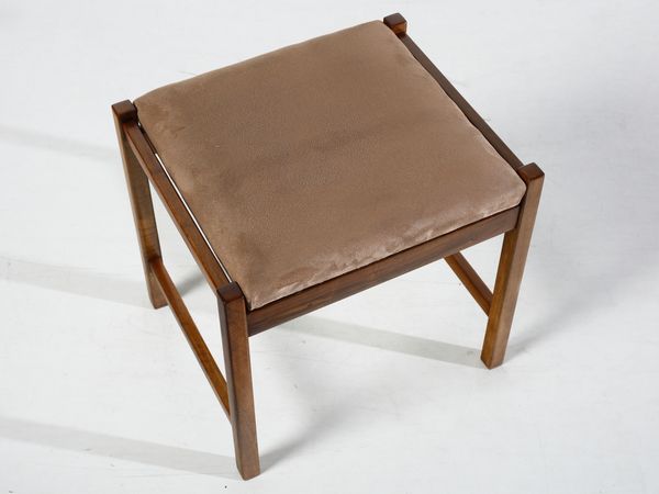 CAMMILLI SERGIO (n. 1920) : Coppia di sgabelli della serie Toscanella per Poltronova, Firenze  - Asta Asta 516 | DESIGN E ARTI DECORATIVE DEL NOVECENTO Online - Associazione Nazionale - Case d'Asta italiane