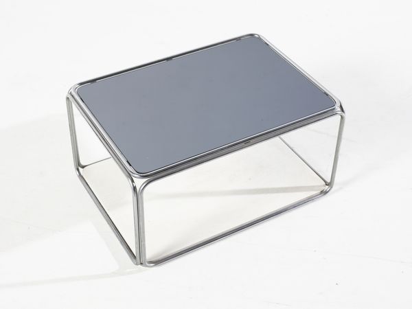 MANIFATTURA ITALIANA : Coppia di tavolini  - Asta Asta 516 | DESIGN E ARTI DECORATIVE DEL NOVECENTO Online - Associazione Nazionale - Case d'Asta italiane