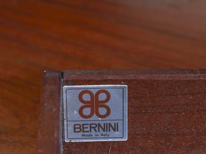 COPPOLA SILVIO (1920 - 1986) : Credenza con alzata mod. 602 per Bernini, Ceriano Laghetto  - Asta Asta 516 | DESIGN E ARTI DECORATIVE DEL NOVECENTO Online - Associazione Nazionale - Case d'Asta italiane