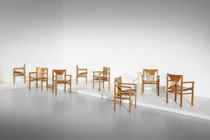 RIVADOSSI GIUSEPPE (n. 1935) - Otto sedie con braccioli mod. Medea per Officina Rivadossi, Nave