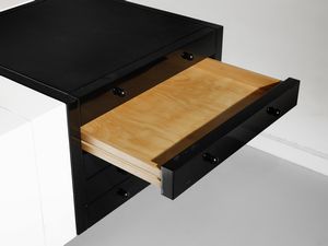 VIGNELLI LELLA (1934-2016) & MASSIMO (1931-2014) : Grande salotto composto da divano a tre posti, due poltrone, tavolino e cassettiera della serie Saratoga per Poltronova, Firenze  - Asta Asta 516 | DESIGN E ARTI DECORATIVE DEL NOVECENTO Online - Associazione Nazionale - Case d'Asta italiane