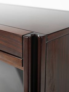 MANGIAROTTI ANGELO (1921 - 2012) : Mobile vetrina della serie D4 per Molteni, Giussano  - Asta Asta 516 | DESIGN E ARTI DECORATIVE DEL NOVECENTO Online - Associazione Nazionale - Case d'Asta italiane