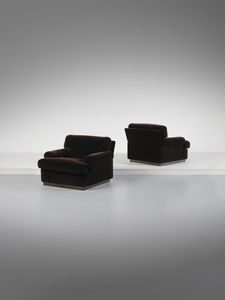 MAGISTRETTI VICO (1920 - 2006) : Coppia di poltrone mod. 928 per Cassina, Meda  - Asta Asta 516 | DESIGN E ARTI DECORATIVE DEL NOVECENTO Online - Associazione Nazionale - Case d'Asta italiane