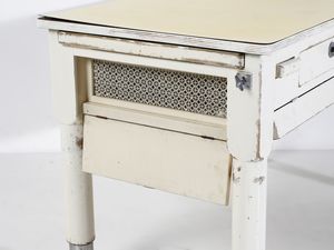 LATIS GUSTAVO (1920-2016) & VITO (1912-1996) : Tavolo da cucina attrezzato con prolunga, asse da lavoro, taglieri, mattarello e trisa  - Asta Asta 516 | DESIGN E ARTI DECORATIVE DEL NOVECENTO Online - Associazione Nazionale - Case d'Asta italiane