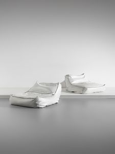 ALBERTO LIEVORE (1948), JEANNETTE ALTHER (1965) & MANEL MOLINA (1963) - Coppia di poltrone mod. Zoe L per Verzelloni, Italia