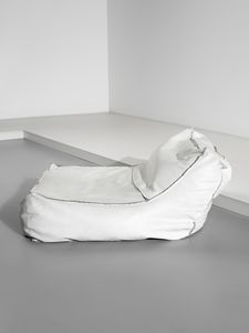 ALBERTO LIEVORE (1948), JEANNETTE ALTHER (1965) & MANEL MOLINA (1963) : Coppia di poltrone mod. Zoe L per Verzelloni, Italia  - Asta Asta 516 | DESIGN E ARTI DECORATIVE DEL NOVECENTO Online - Associazione Nazionale - Case d'Asta italiane