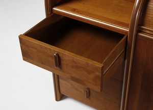 RADICE GIGI (1924 - 2002) : Credenza ad ante e cassetti della serie Antologia.1 per Tosimobili, Rovigo  - Asta Asta 516 | DESIGN E ARTI DECORATIVE DEL NOVECENTO Online - Associazione Nazionale - Case d'Asta italiane