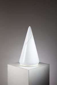 DE MAJO - Lampada da tavolo di forma conica