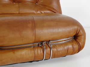 SCARPA AFRA (1937-2011) & TOBIA (n. 1935) : Divano e poltrona mod. Soriana per Cassina, Meda  - Asta Asta 516 | DESIGN E ARTI DECORATIVE DEL NOVECENTO Online - Associazione Nazionale - Case d'Asta italiane