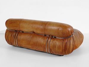SCARPA AFRA (1937-2011) & TOBIA (n. 1935) : Divano e poltrona mod. Soriana per Cassina, Meda  - Asta Asta 516 | DESIGN E ARTI DECORATIVE DEL NOVECENTO Online - Associazione Nazionale - Case d'Asta italiane