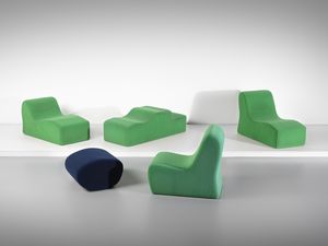 MATTA ROBERTO SEBASTIAN ANTONIO (1911 - 2002) : Salotto componibile composto da cinque elementi mod. Malitte/Muro per Gavina, San Lazzaro di Savena  - Asta Asta 516 | DESIGN E ARTI DECORATIVE DEL NOVECENTO Online - Associazione Nazionale - Case d'Asta italiane