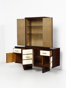 MANIFATTURA ITALIANA : Credenza con parte inferiore a due cassetti e quattro ante e parte superiore con stipo a due ante  - Asta Asta 516 | DESIGN E ARTI DECORATIVE DEL NOVECENTO Online - Associazione Nazionale - Case d'Asta italiane