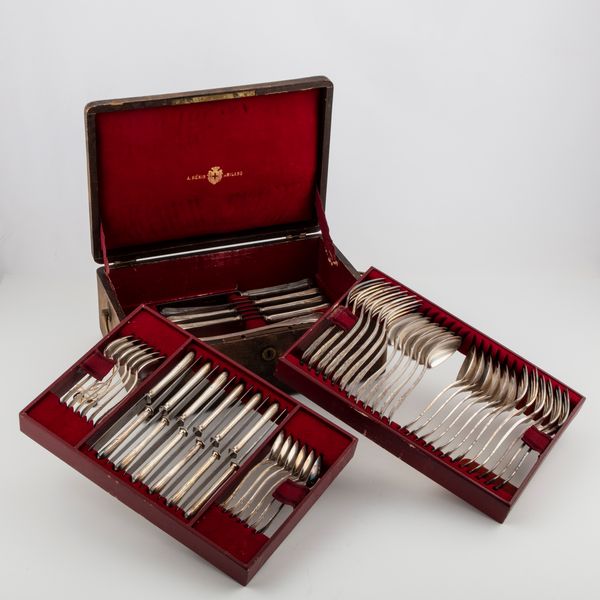 Servizio di posate, A. Henin  - Asta Argenti Antichi e da Collezione - Associazione Nazionale - Case d'Asta italiane