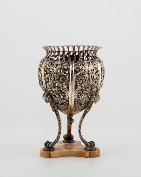 Antico portafiori tripode  - Asta Argenti Antichi e da Collezione - Associazione Nazionale - Case d'Asta italiane