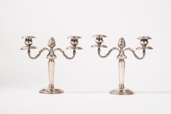 Coppia di candelabri  - Asta Argenti Antichi e da Collezione - Associazione Nazionale - Case d'Asta italiane