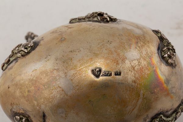 Cinque uova  - Asta Argenti Antichi e da Collezione - Associazione Nazionale - Case d'Asta italiane