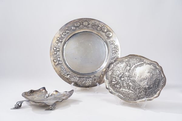 Tre centrotavola  - Asta Argenti Antichi e da Collezione - Associazione Nazionale - Case d'Asta italiane