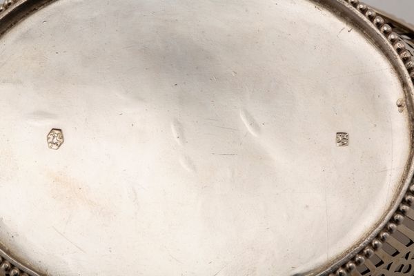 Gruppo di quattro oggetti  - Asta Argenti Antichi e da Collezione - Associazione Nazionale - Case d'Asta italiane