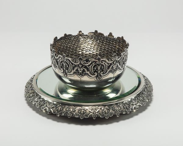 Portafiori centrotavola  - Asta Argenti Antichi e da Collezione - Associazione Nazionale - Case d'Asta italiane