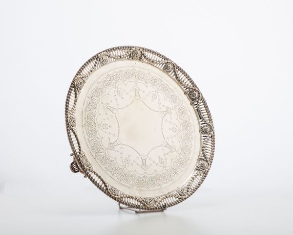 Salver, Vittoriano  - Asta Argenti Antichi e da Collezione - Associazione Nazionale - Case d'Asta italiane